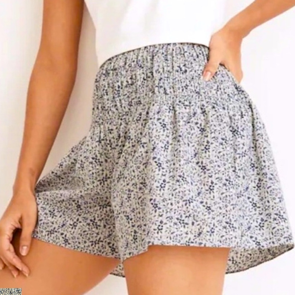 Madewell Florentine blue floral print skort. Matching top in closet